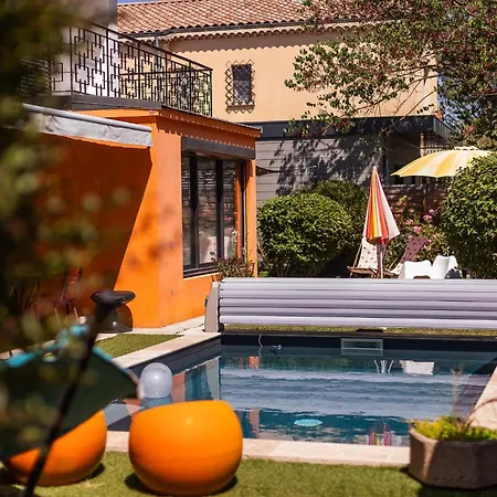 Гостевой дом La Maison Pop Avec Piscine Privee Роман-сюр-Изер